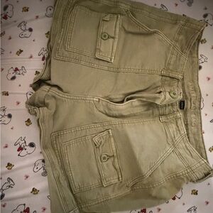 American Eagle Outfitters Beige Casual Shorts